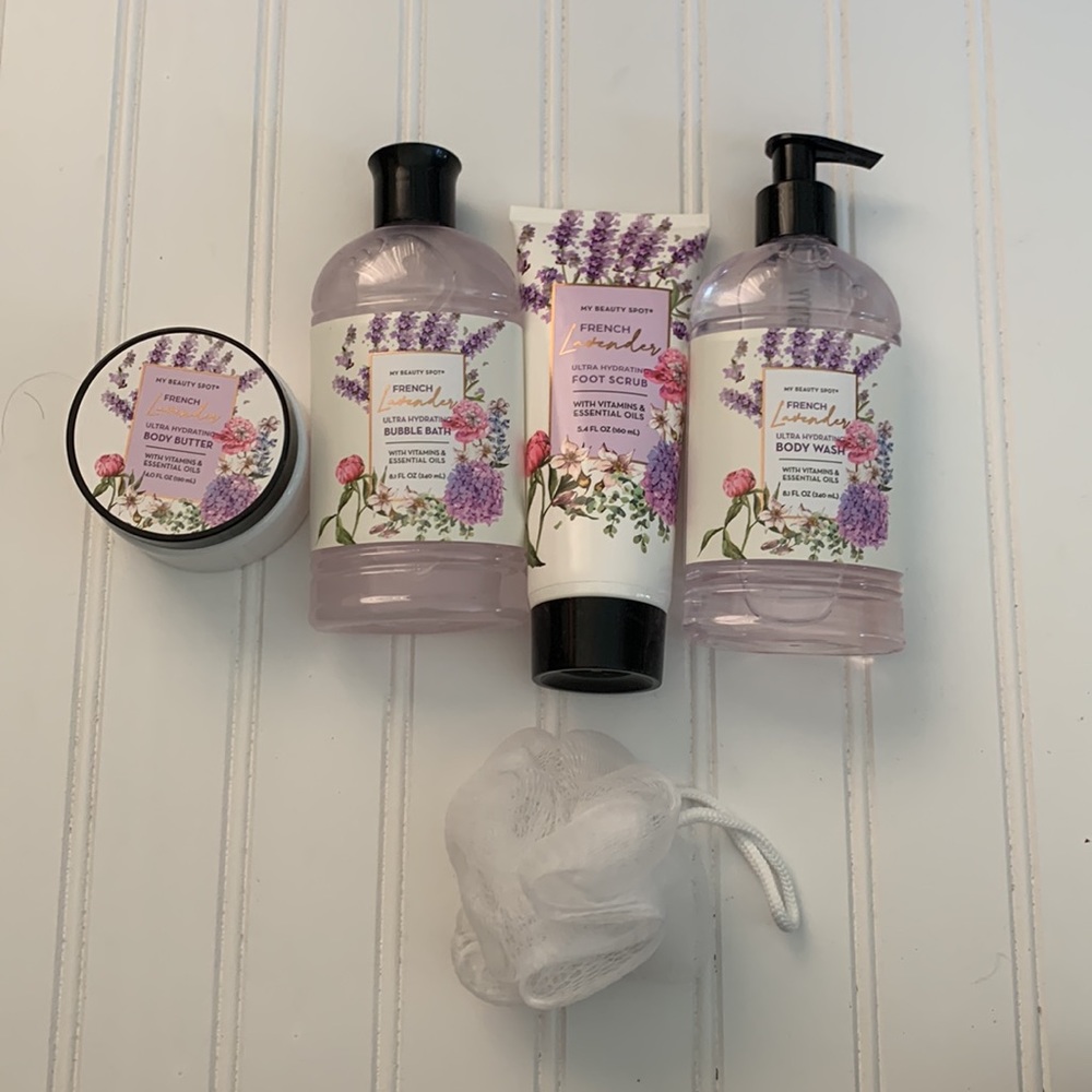 NWOT- My beauty spot spa day